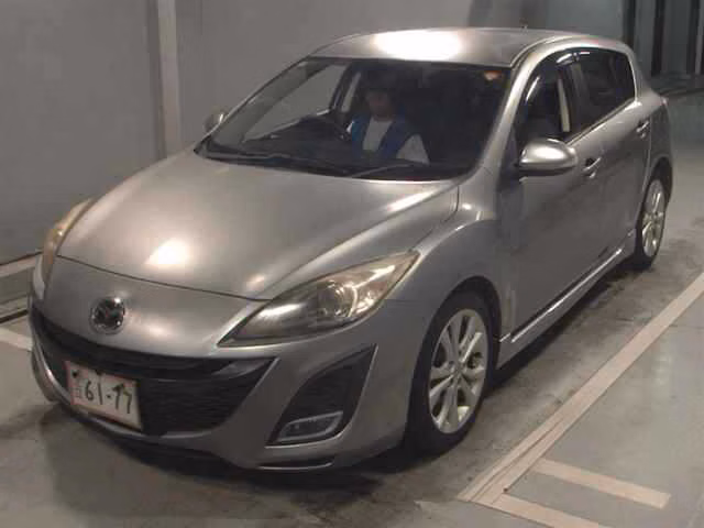 MAZDA AXELA