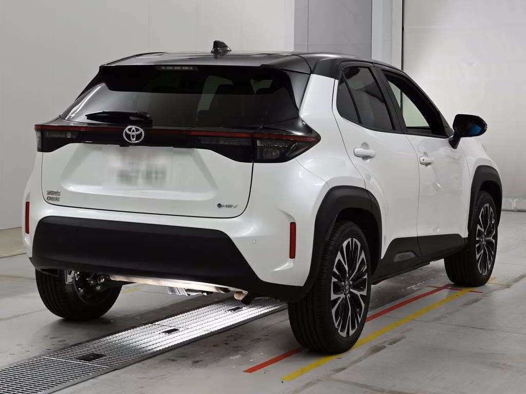 TOYOTA YARIS CROSS
