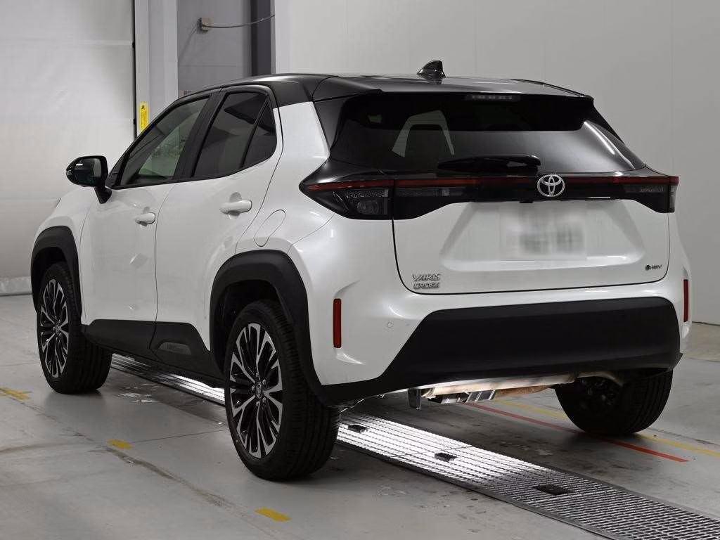 TOYOTA YARIS CROSS
