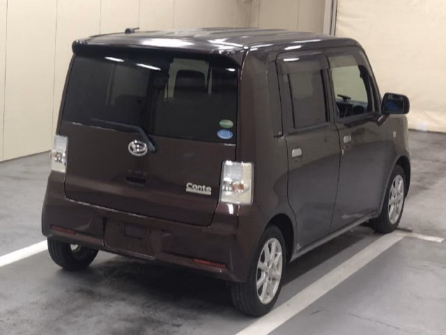 DAIHATSU MOVE CONTE