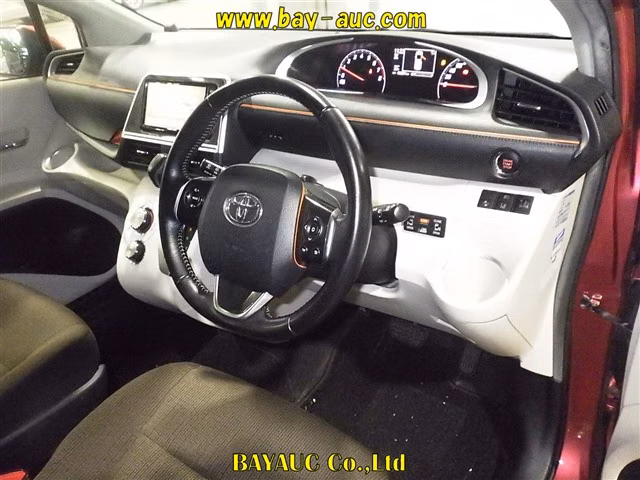TOYOTA SIENTA