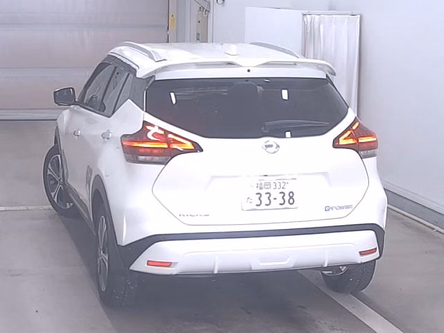 NISSAN KICKS