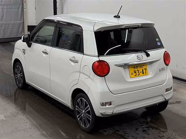 DAIHATSU CAST