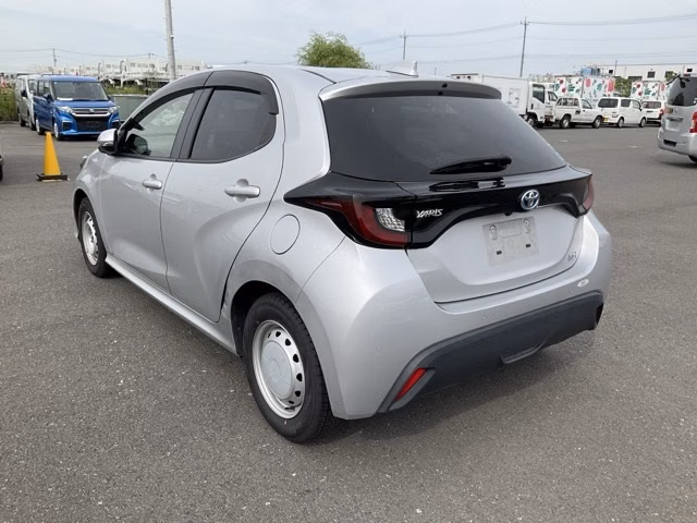 TOYOTA YARIS