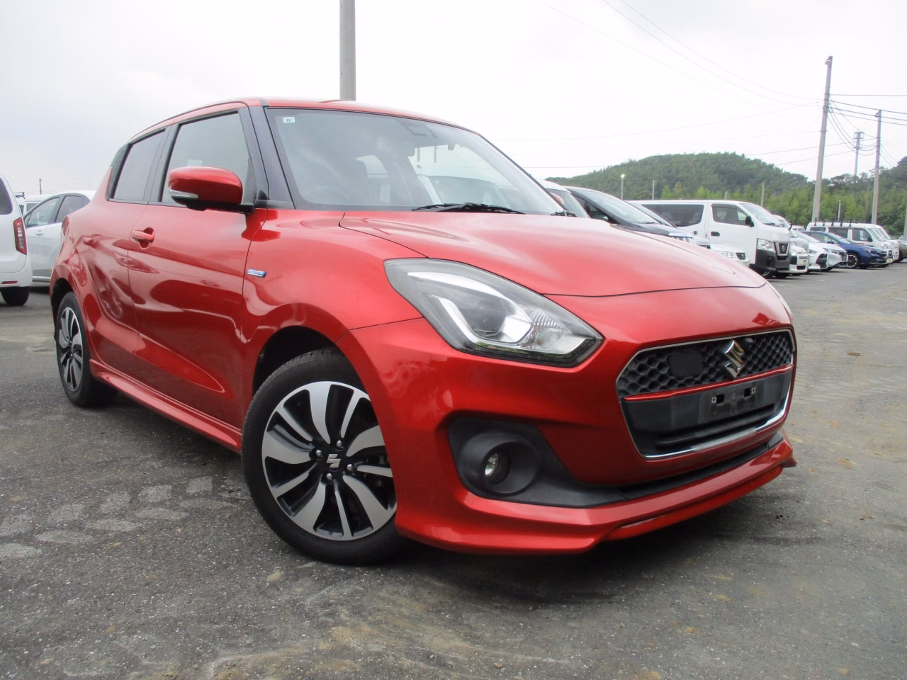 SUZUKI SWIFT