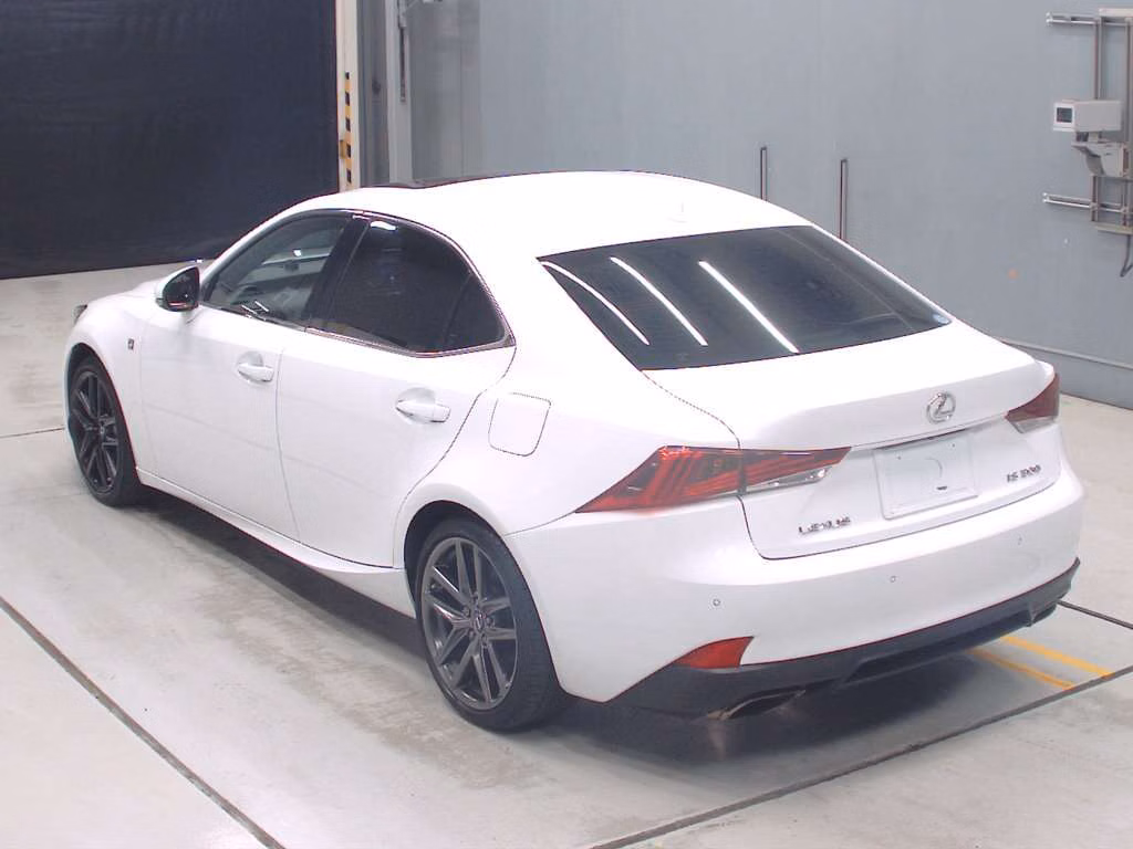 LEXUS IS300