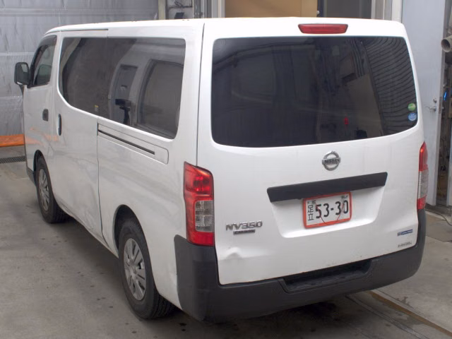 NISSAN NV350 CARAVAN