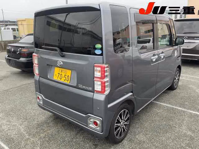 DAIHATSU WAKE