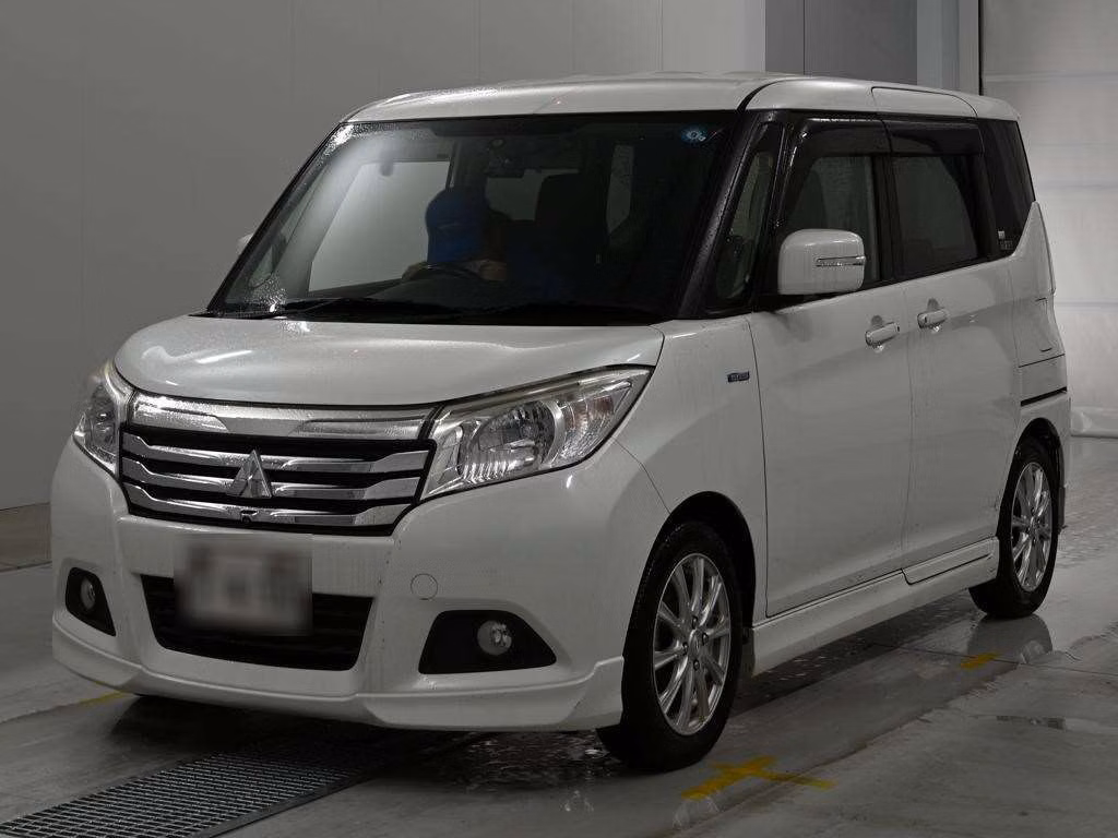 MITSUBISHI DELICA D:2