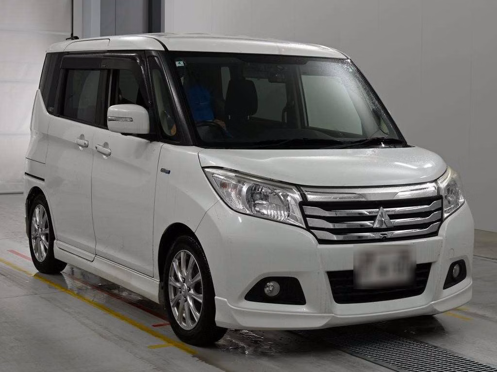 MITSUBISHI DELICA D:2