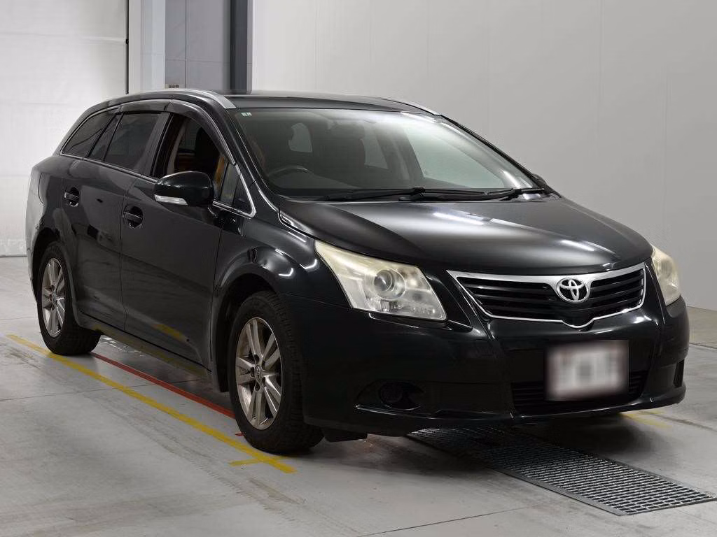 TOYOTA AVENSIS