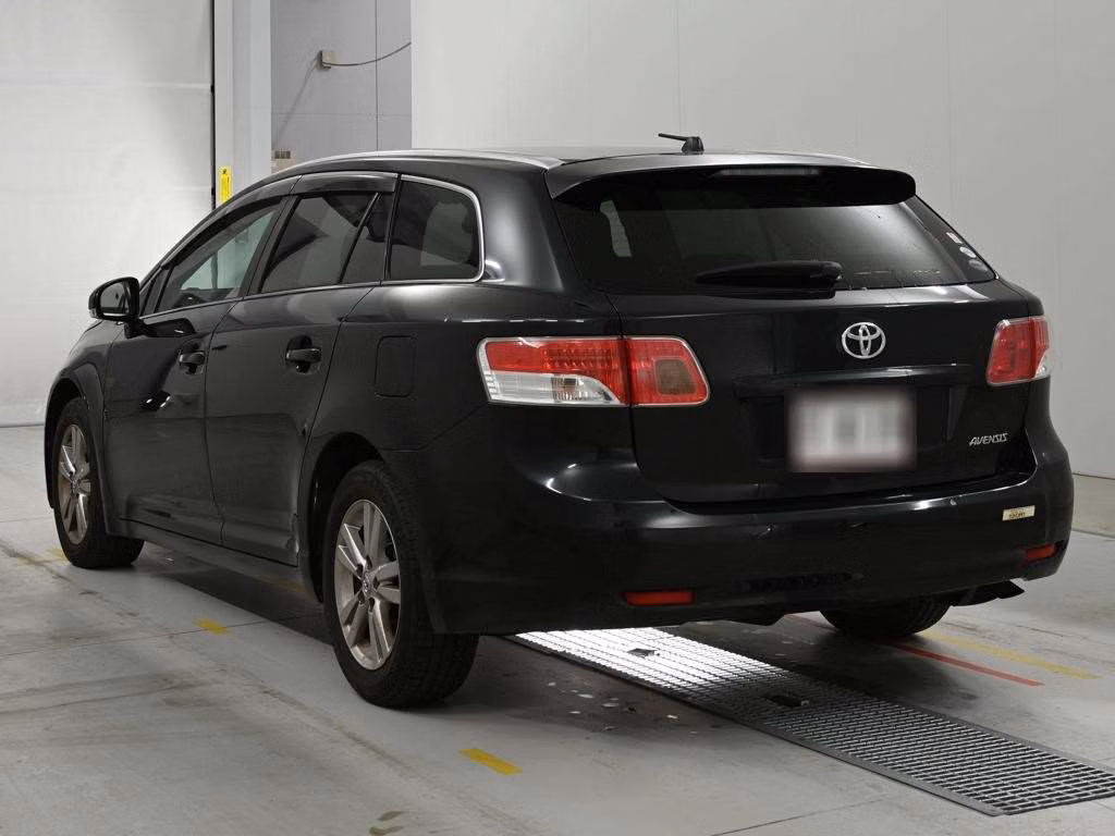 TOYOTA AVENSIS