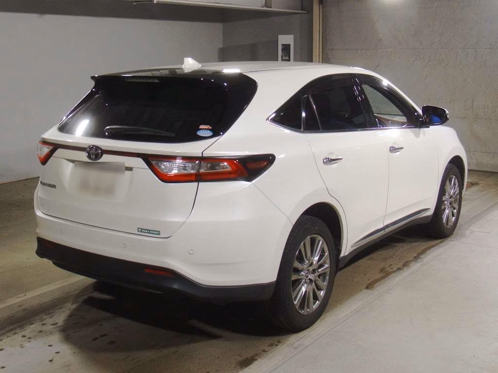 TOYOTA HARRIER