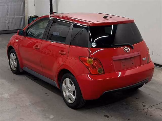 TOYOTA IST
