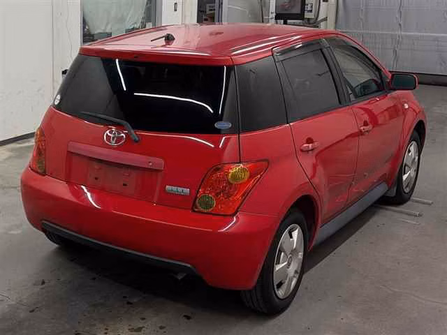 TOYOTA IST
