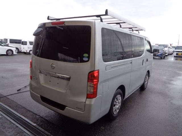 NISSAN NV350 CARAVAN