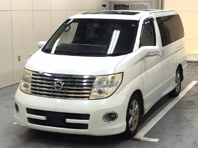 NISSAN ELGRAND