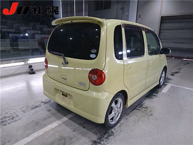 DAIHATSU MOVE LATTE