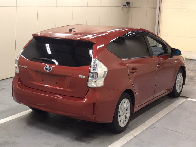 TOYOTA PRIUS ALPHA
