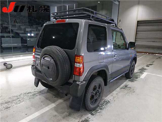 MITSUBISHI PAJERO MINI