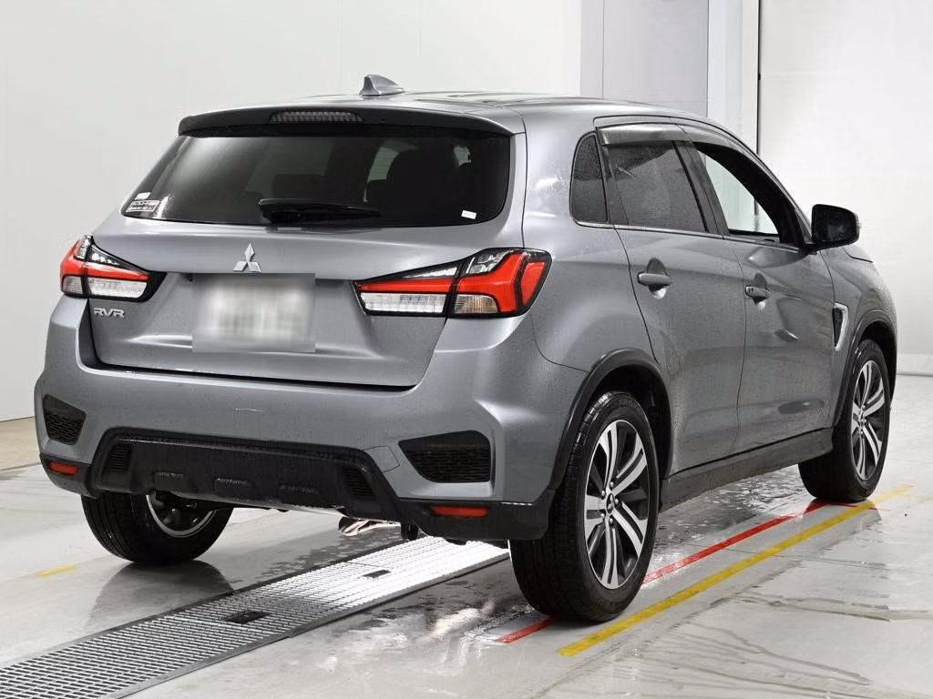 MITSUBISHI RVR