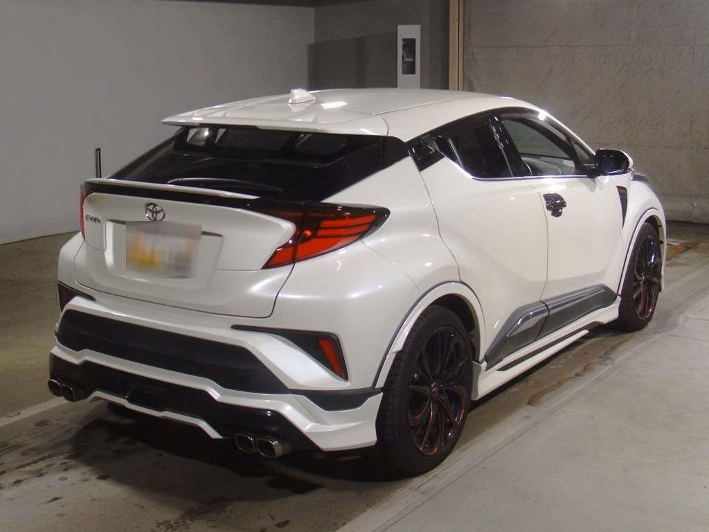 TOYOTA C-HR