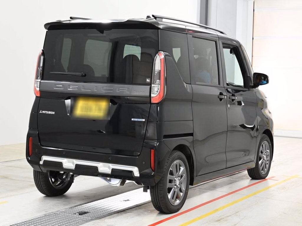MITSUBISHI DELICA MINI