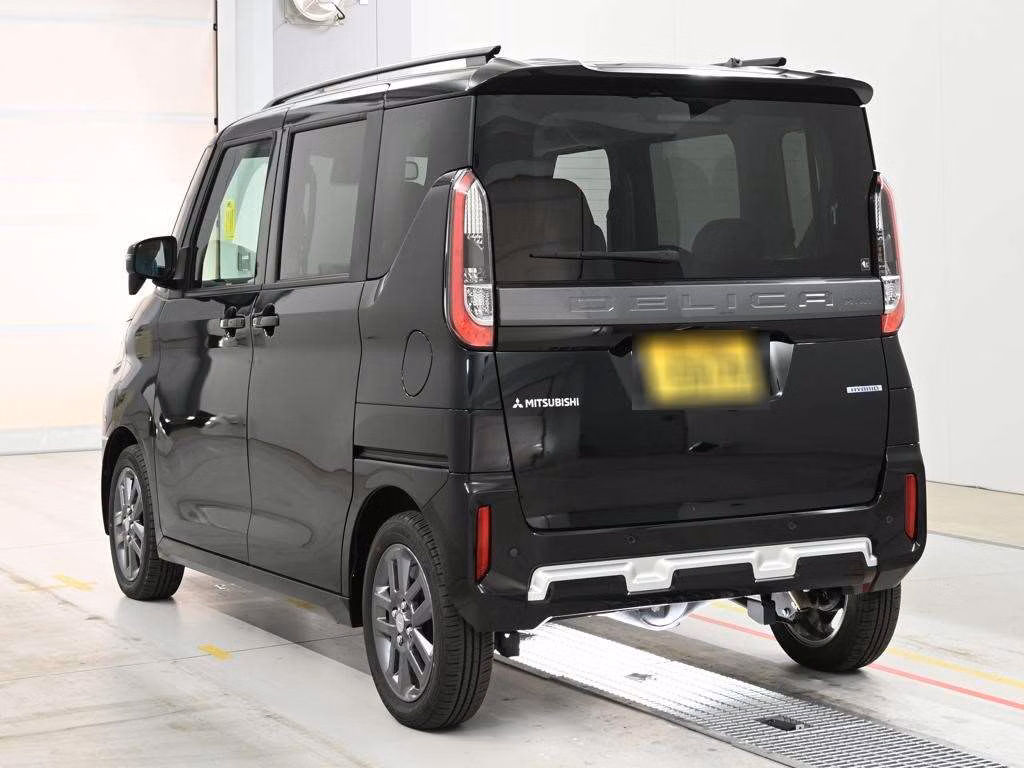 MITSUBISHI DELICA MINI