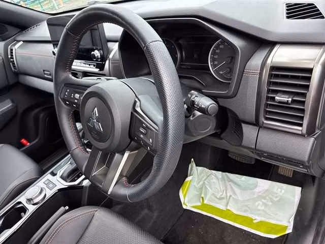 MITSUBISHI TRITON