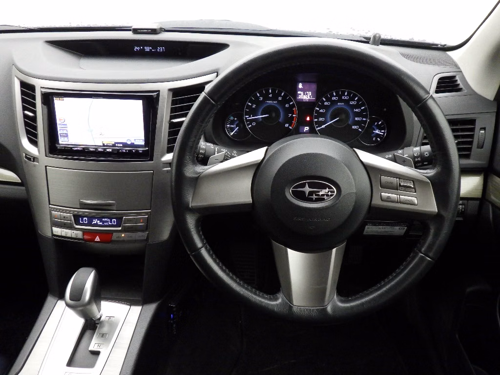 SUBARU LEGACY