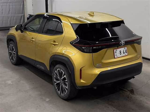 TOYOTA YARIS CROSS