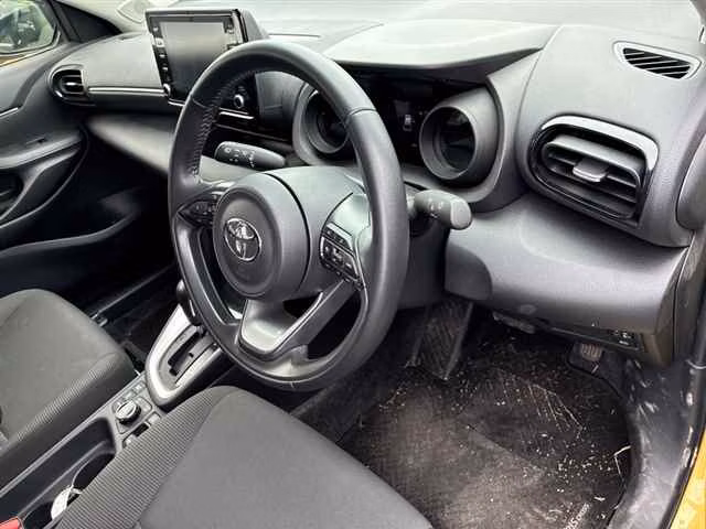 TOYOTA YARIS CROSS
