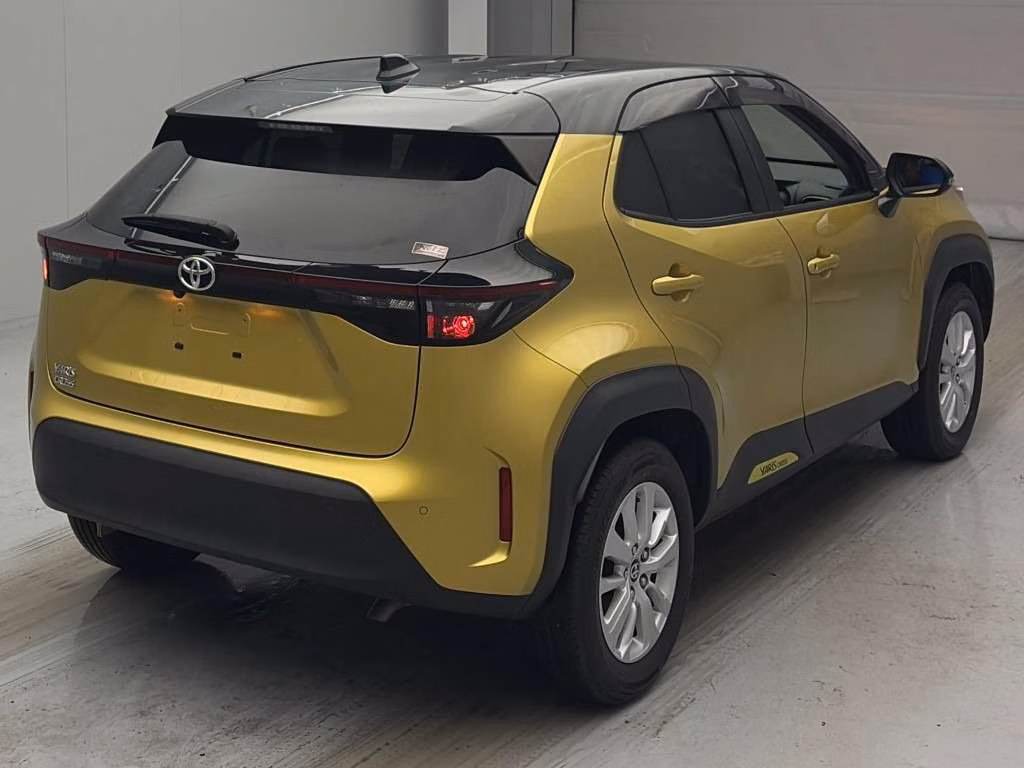 TOYOTA YARIS CROSS