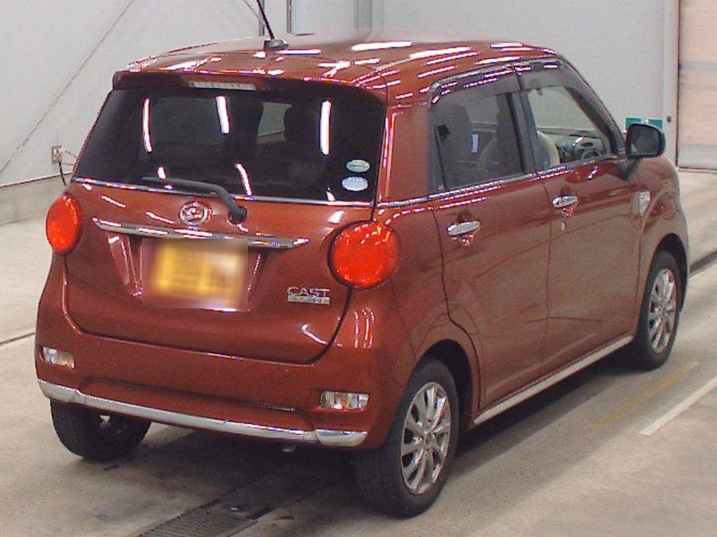 DAIHATSU CAST