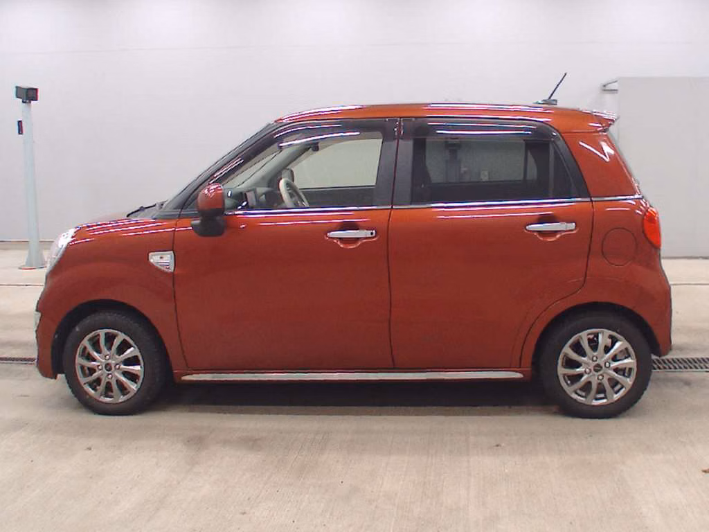 DAIHATSU CAST