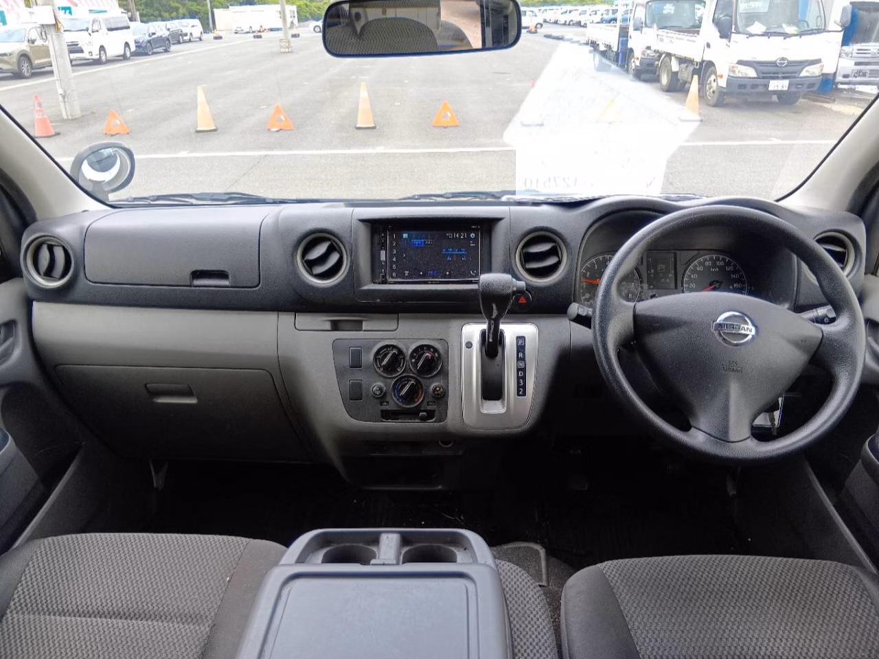 NISSAN NV350 CARAVAN