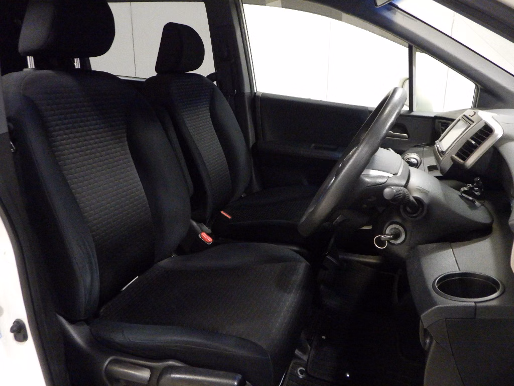 HONDA FREED SPIKE
