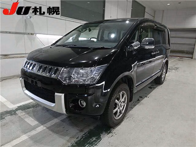 MITSUBISHI DELICA D:5