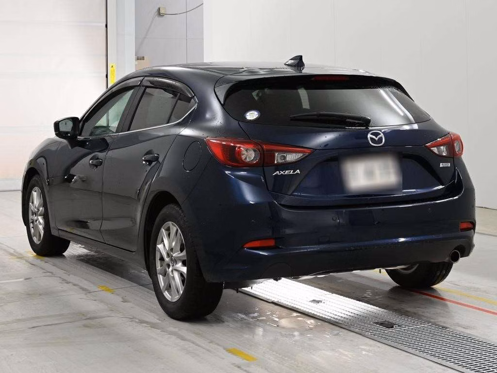 MAZDA AXELA