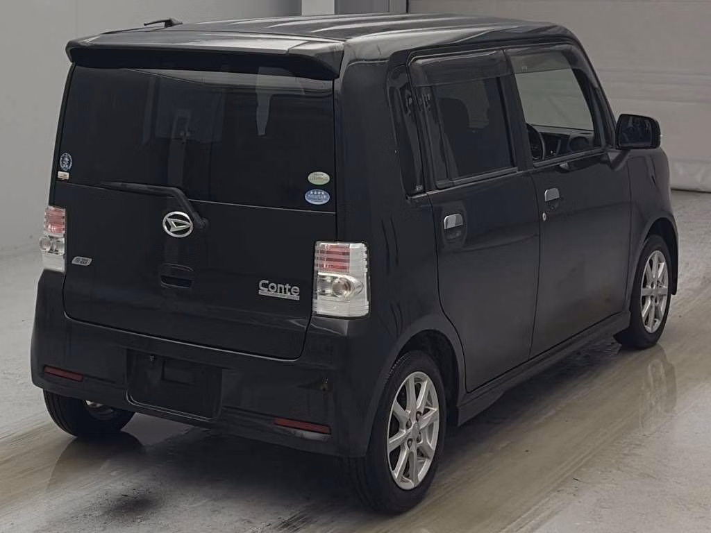DAIHATSU MOVE CONTE