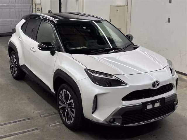 TOYOTA YARIS CROSS