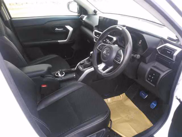 DAIHATSU ROCKY