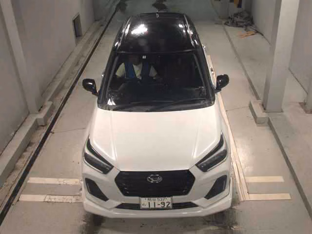 DAIHATSU ROCKY