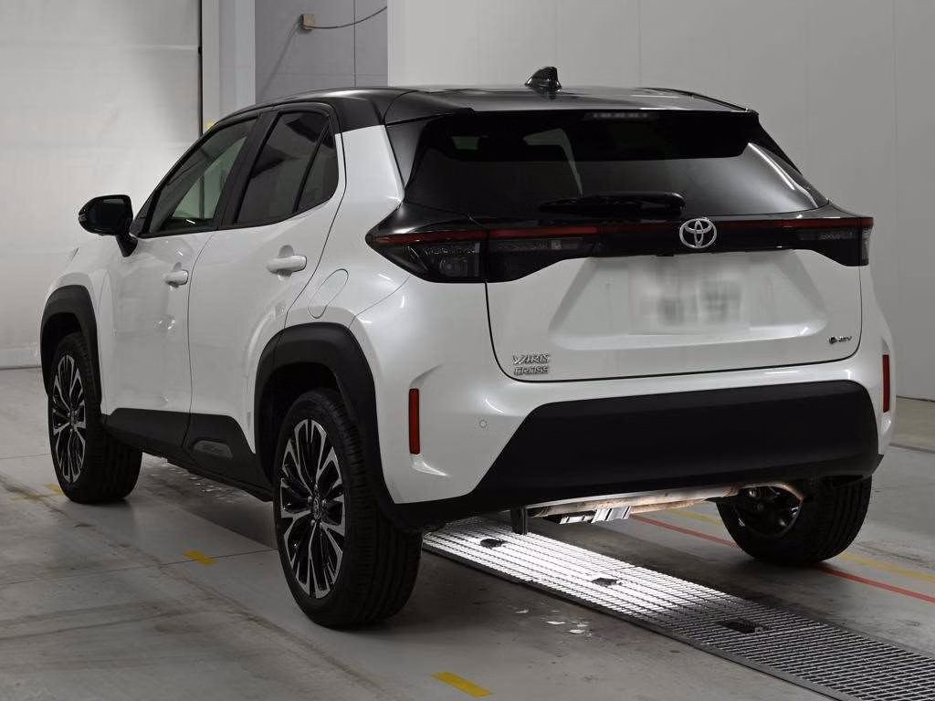 TOYOTA YARIS CROSS