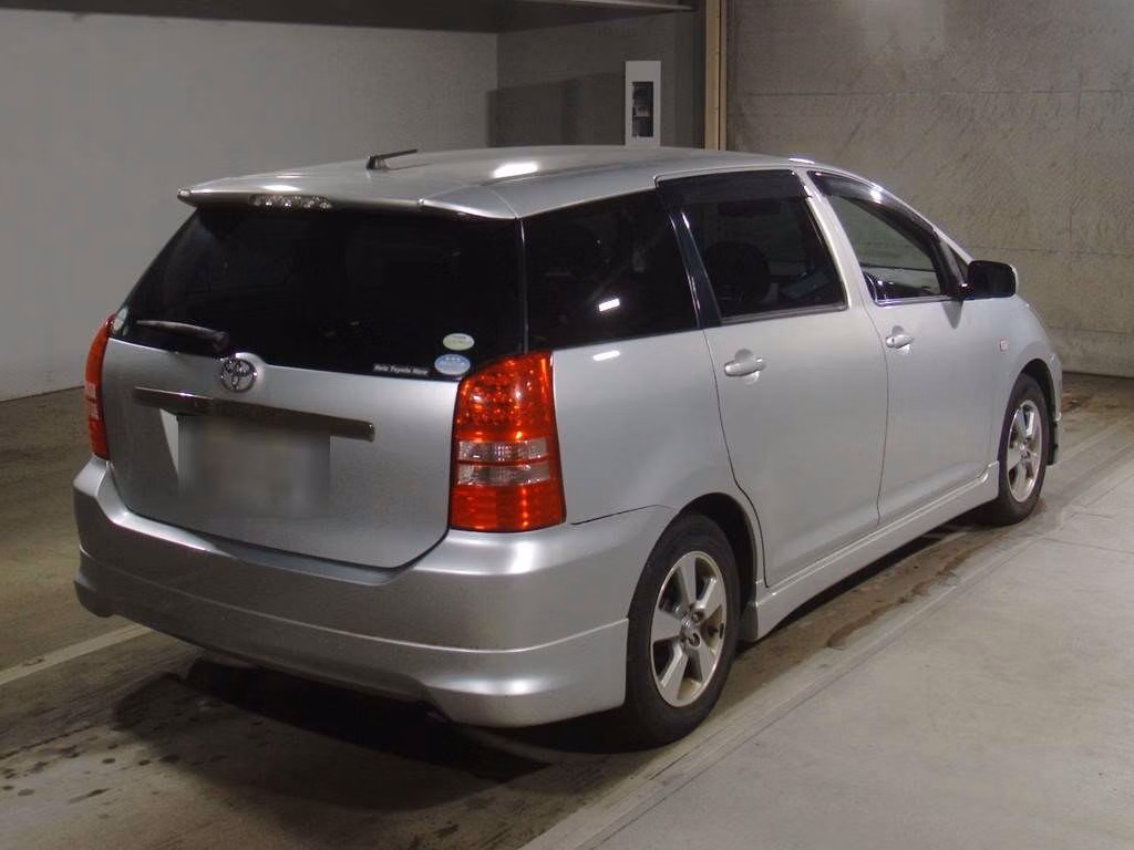 TOYOTA WISH