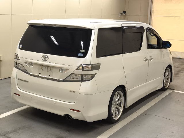 TOYOTA VELLFIRE