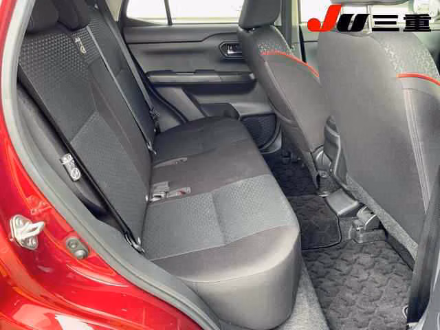 DAIHATSU ROCKY