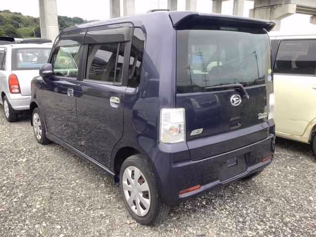 DAIHATSU MOVE CONTE
