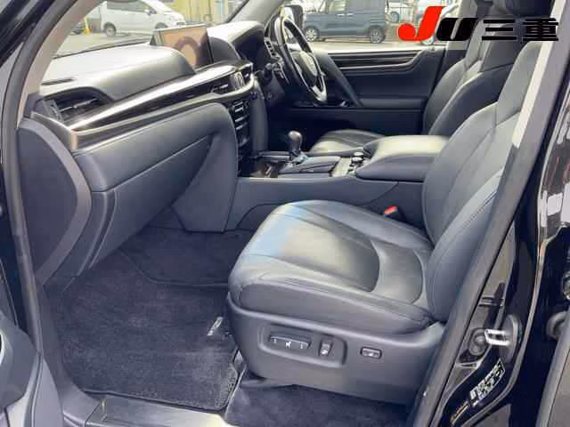 LEXUS LX570