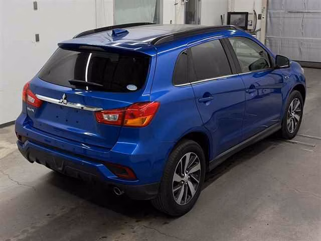 MITSUBISHI RVR